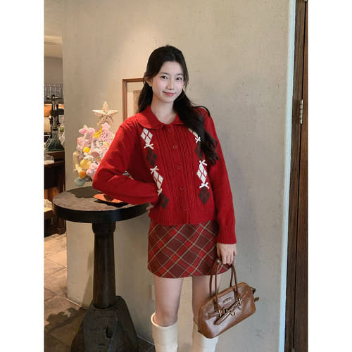 Even一雯【暖意红酒】韩系高智感菱格翻领休闲日常百搭红色毛衣