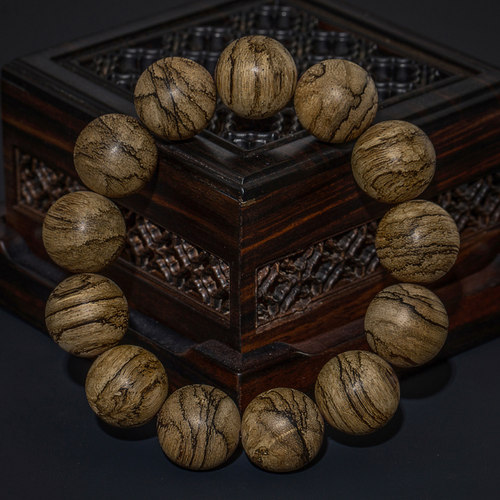达拉干沉香虎斑纹手串佛珠18mm