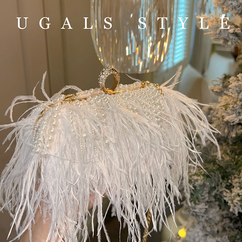 UGALS手拿包鸵鸟毛贝壳饺子包