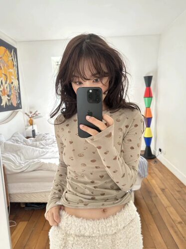 韩国现货 fletta 26新款 气质修身圆领长袖蘑菇印花打底衫T恤女