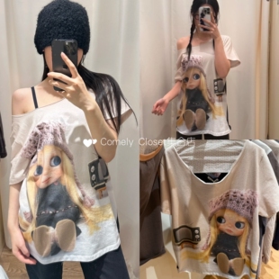 在途 coyseio 联名blythe 26新款 宽松显瘦娃娃露肩短袖T恤上衣女