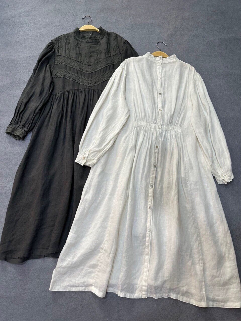 日系全麻2026春夏新款淑女气质轻透女式压褶蕾丝圆领长袖连衣裙