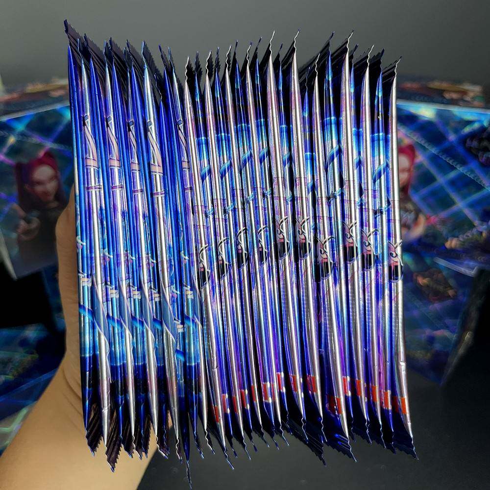 KPop猎魔女团卡牌一大盒抽卡玩具儿童奖励卡包抽抽乐猜拳桌游卡牌