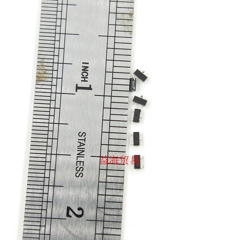 WT2二极管 全新原装进口 27V 稳压二极管 BZX84C27 贴片BZX84-C27