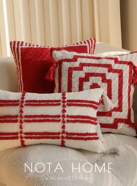 红色喜庆抱枕新年软装靠枕新家装饰新中式刺绣枕套簇绒高级感腰枕