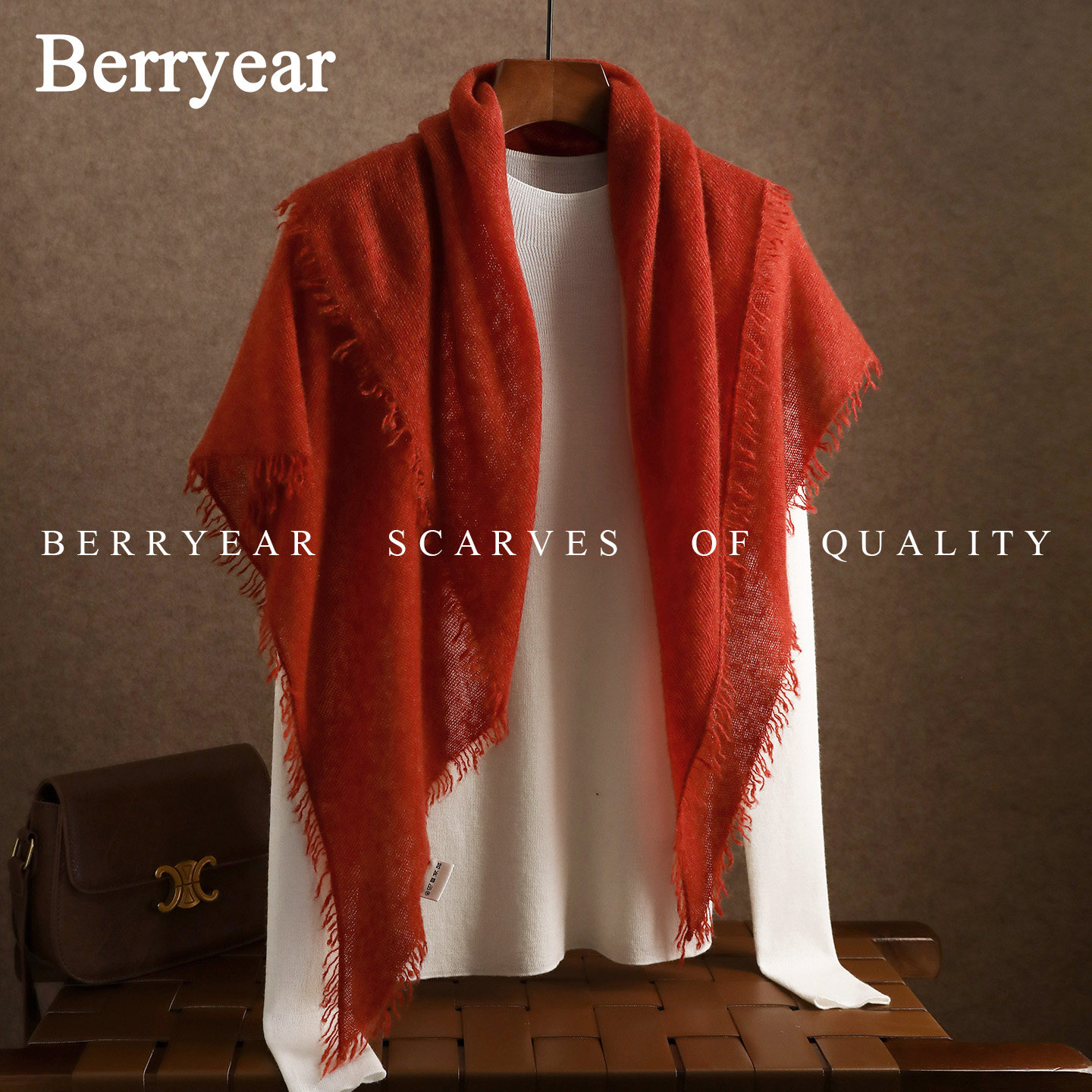 Berryear橘红色山羊绒围巾三角菱形巾女秋冬季披肩外搭高级感围脖