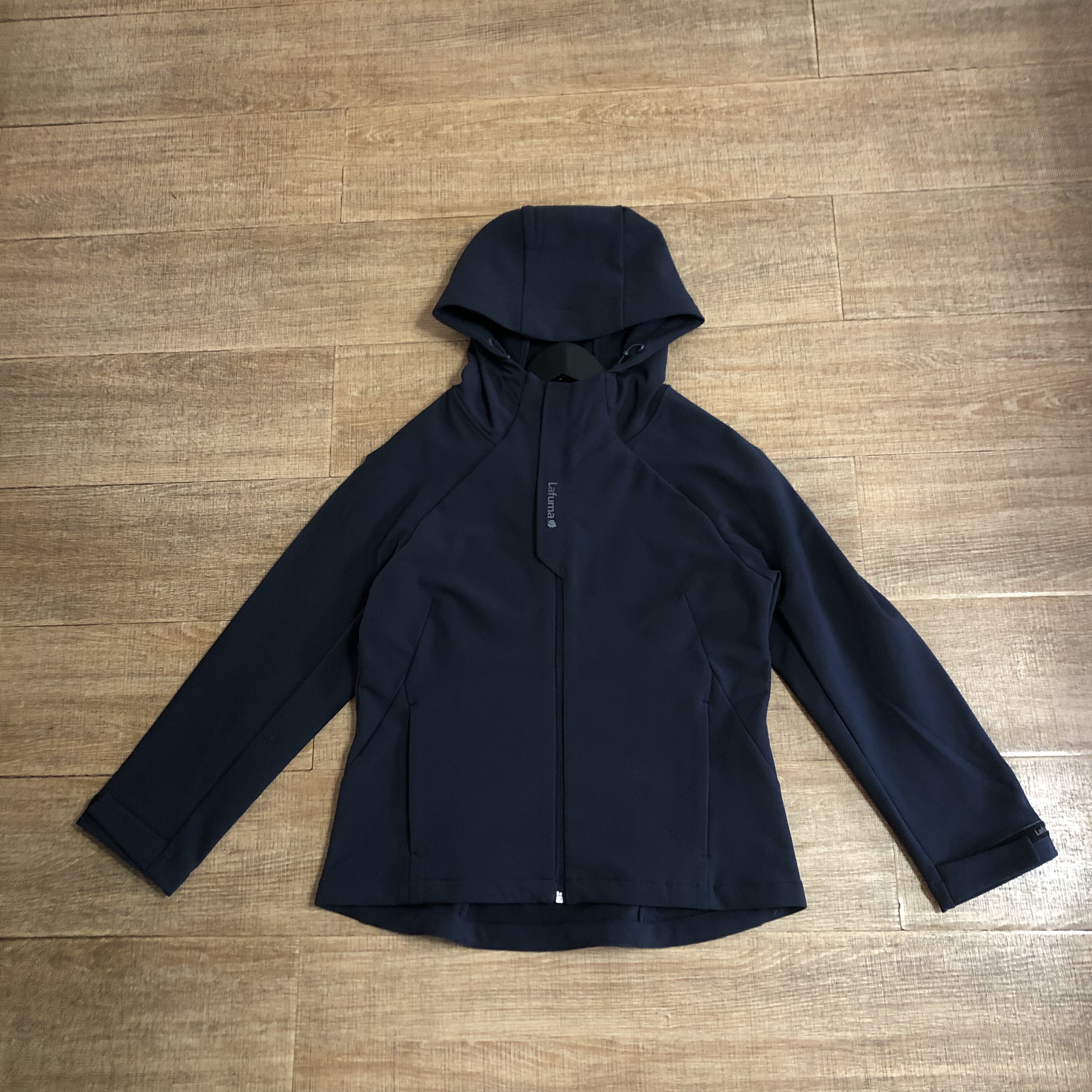 杂款 法国高端户外 女士耐磨软壳功能性面料防泼水休闲保暖夹克,女装/女士精品,短外套,淘宝优惠券,粉丝福利购,淘宝优惠卷