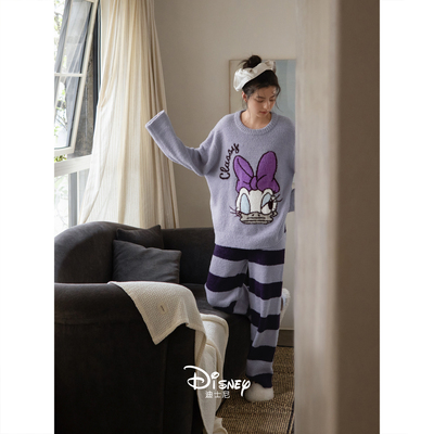 迪士尼女秋冬可爱减龄半边绒睡衣