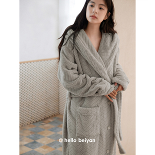 贝妍珊瑚绒睡衣女款冬季加厚连帽法兰绒睡袍慵懒宽松加绒保暖浴袍