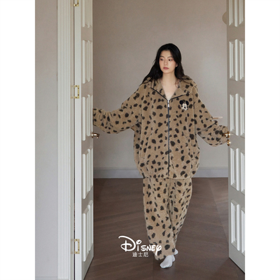 迪士尼女冬季慵懒连帽珊瑚绒睡衣