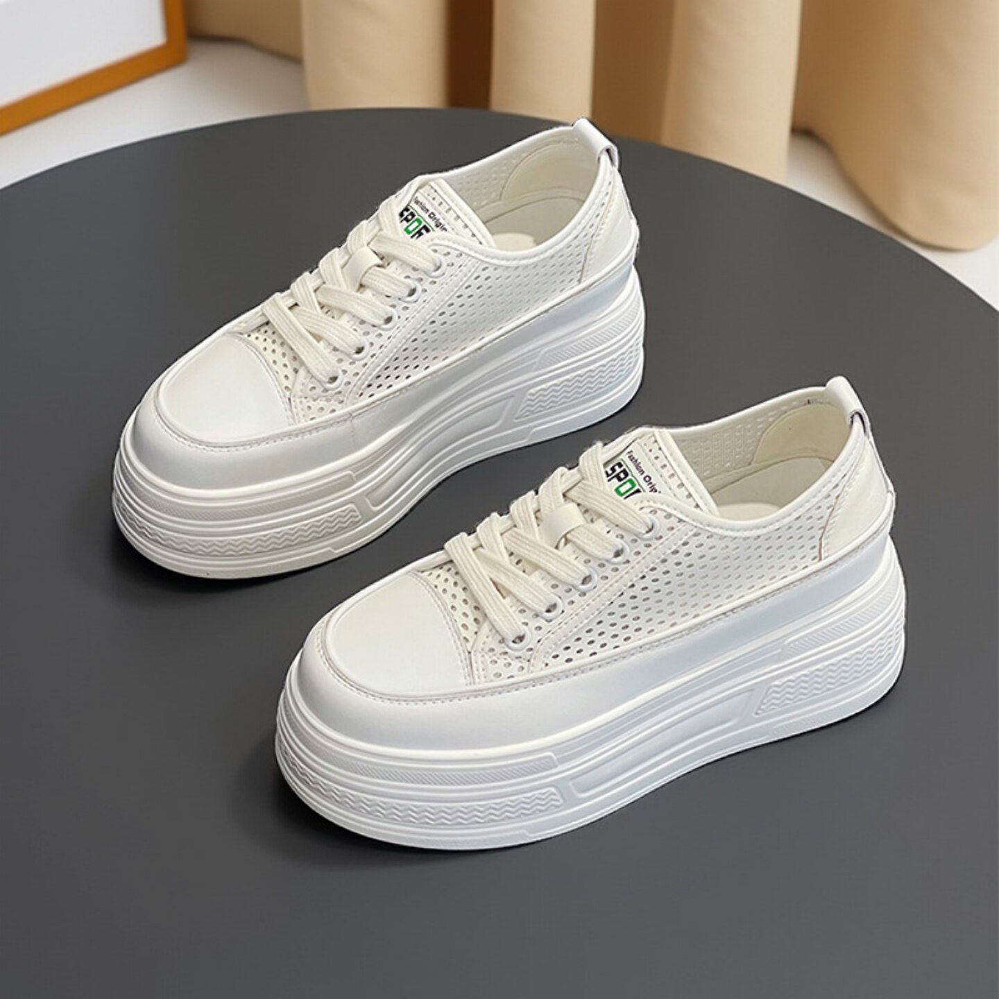 内增高小白鞋女夏季镂空洞洞透气网面休闲鞋百搭小个子厚底松糕鞋