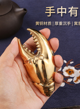 黄铜手中有钱复古桌面摆件手把件