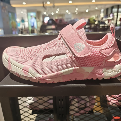 夏季新品透气童鞋诺诗兰