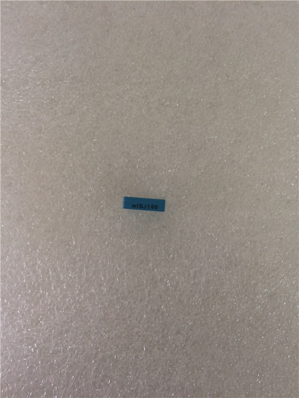 电容 u15J100 安规电容 10x3x8 脚距8mm 电容器