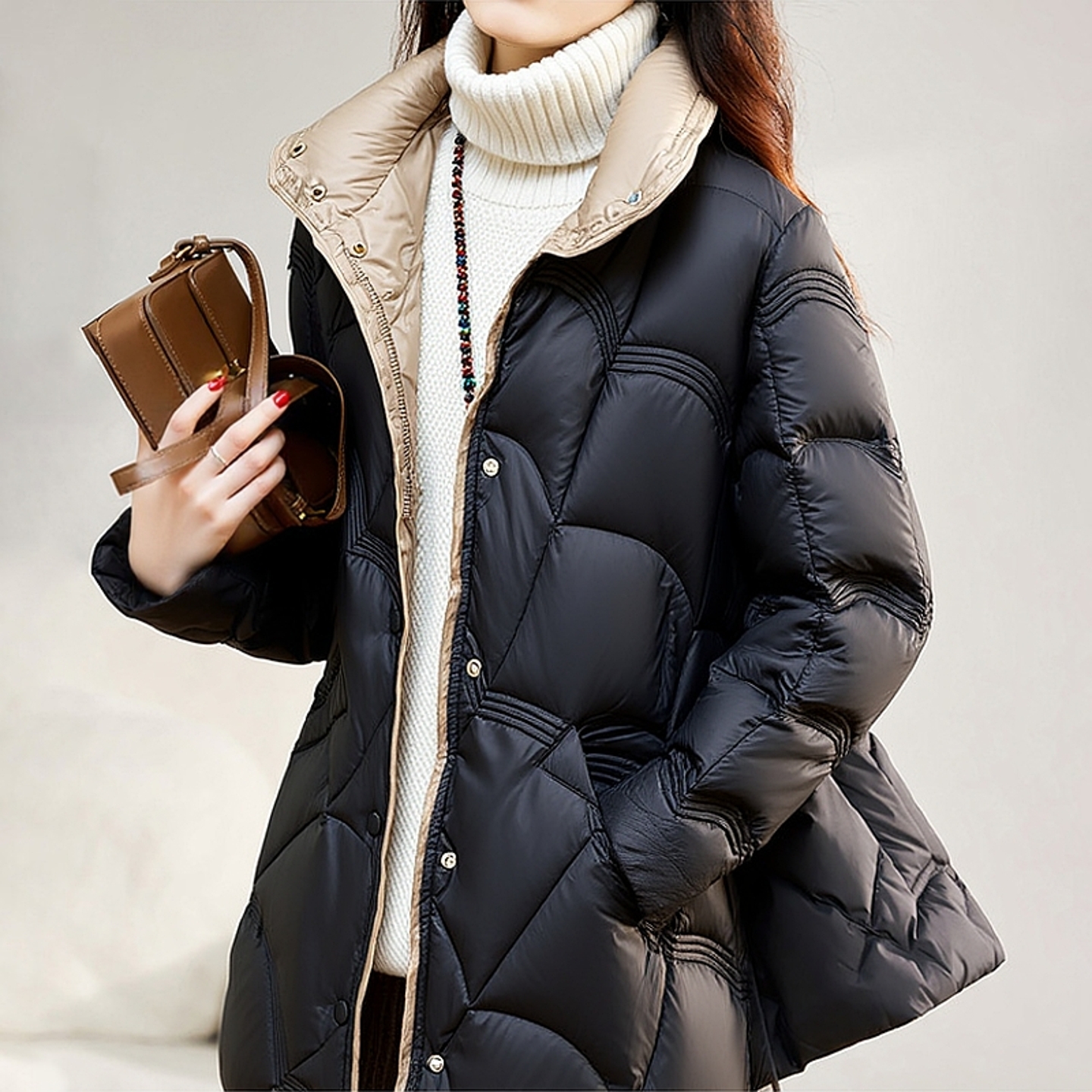 2025年秋冬新款轻薄款羽绒服女中长款白鸭绒时尚复古拼色立领外套