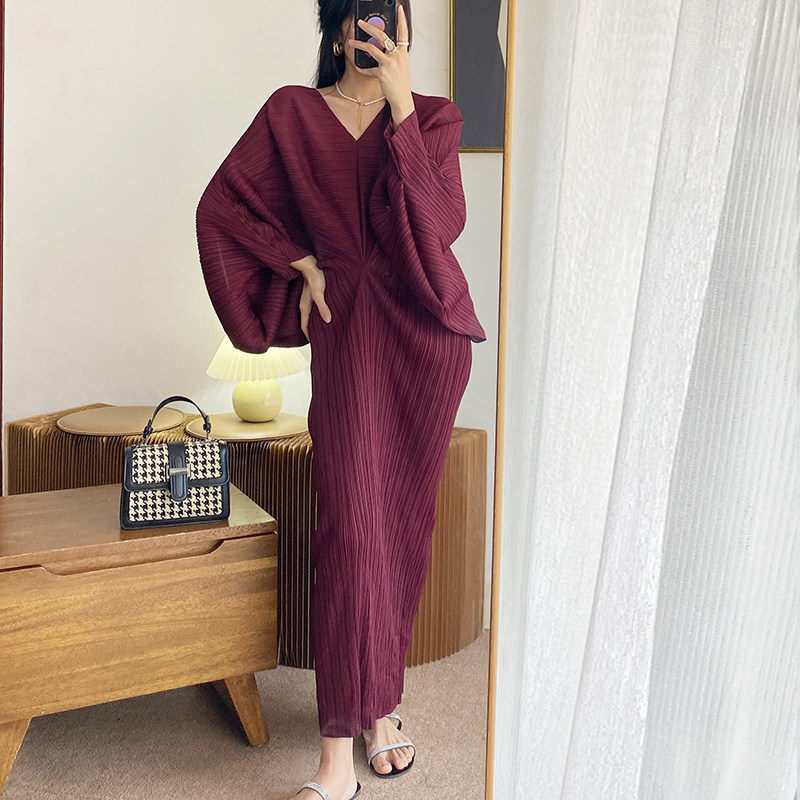 三宅褶皱连衣裙宽松不规则显瘦图片