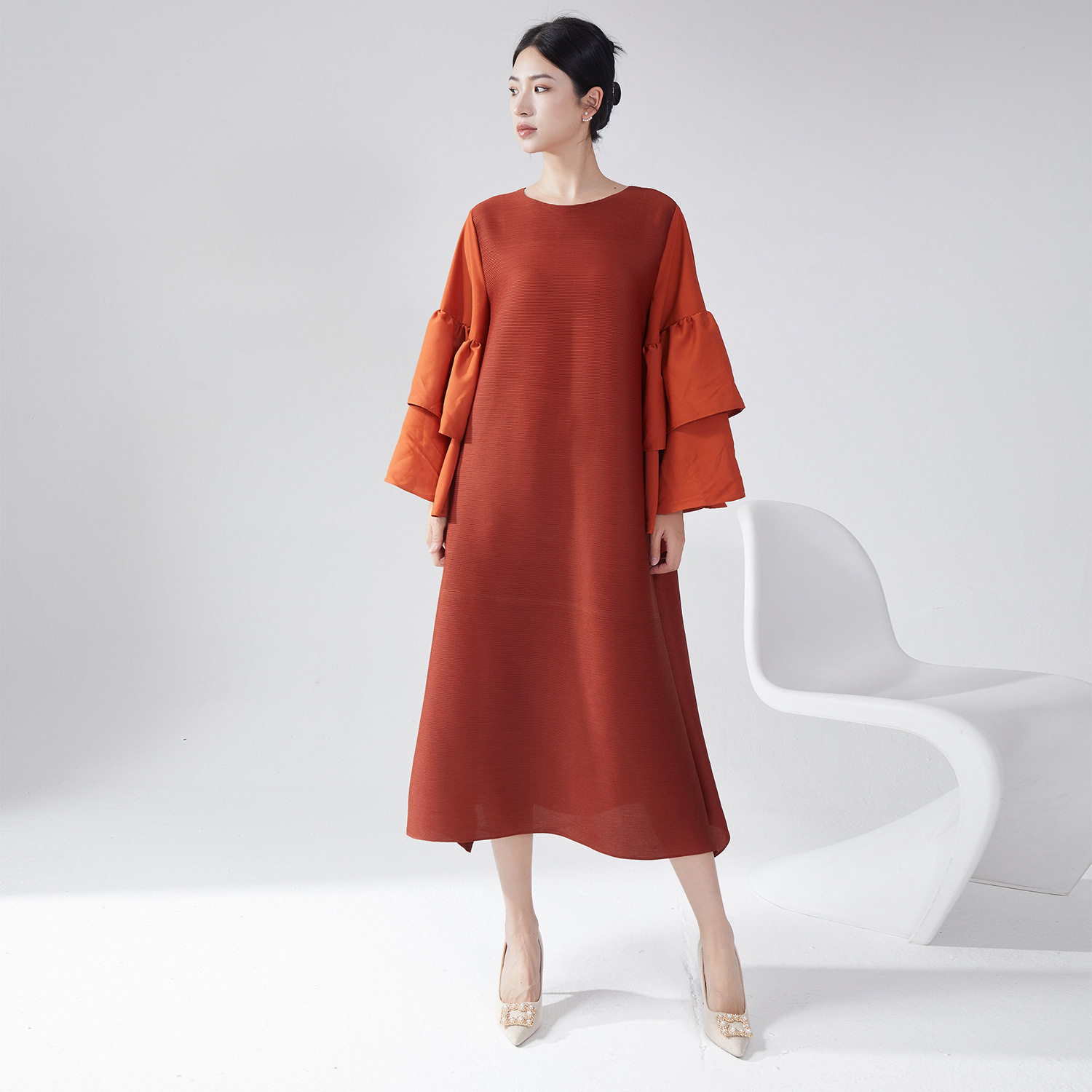 PY褶皱女装高档连衣裙宽松大码喇叭袖设计感气质显瘦三宅中长裙子