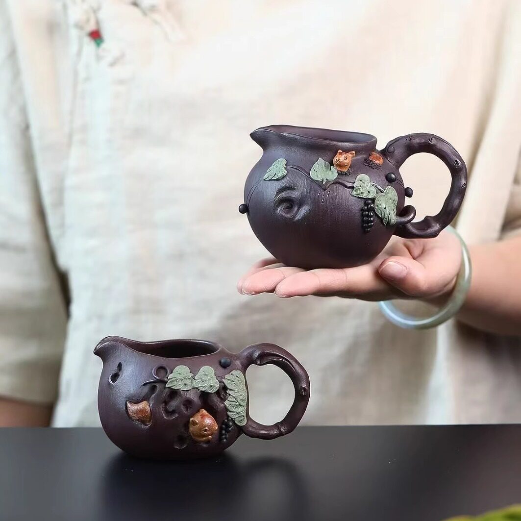 宜兴紫砂【松鼠葡萄公道杯】分茶器茶滤原矿纯手工精品茶具160cc