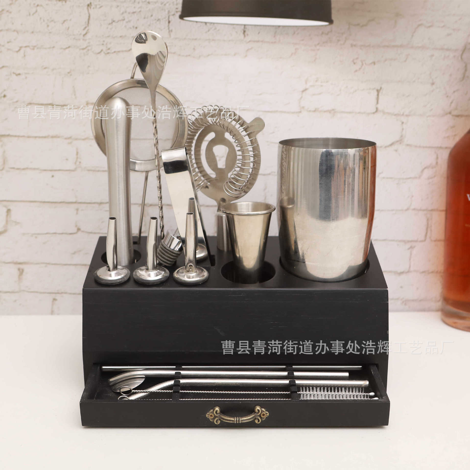 黑色实木调酒杯架酒吧调酒架餐厅
