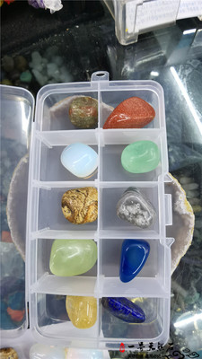 diy天然水晶随形礼物标本盒