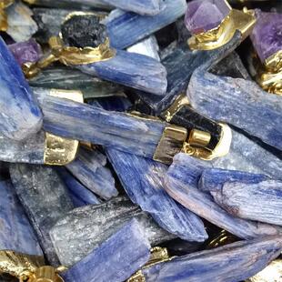 天然蓝晶原石不规则自然形长条黑碧玺电气石鎏金边吊坠情侣项链