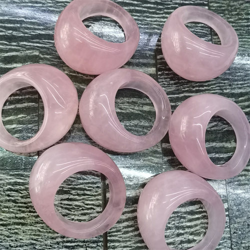 天然粉晶原石圆滑女戒内径18MM