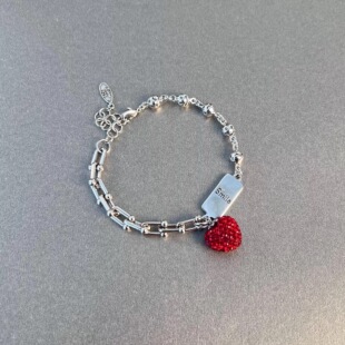 Chris 韩国简约设计师款 红色心形小熊吊牌手链时尚独特个性手饰