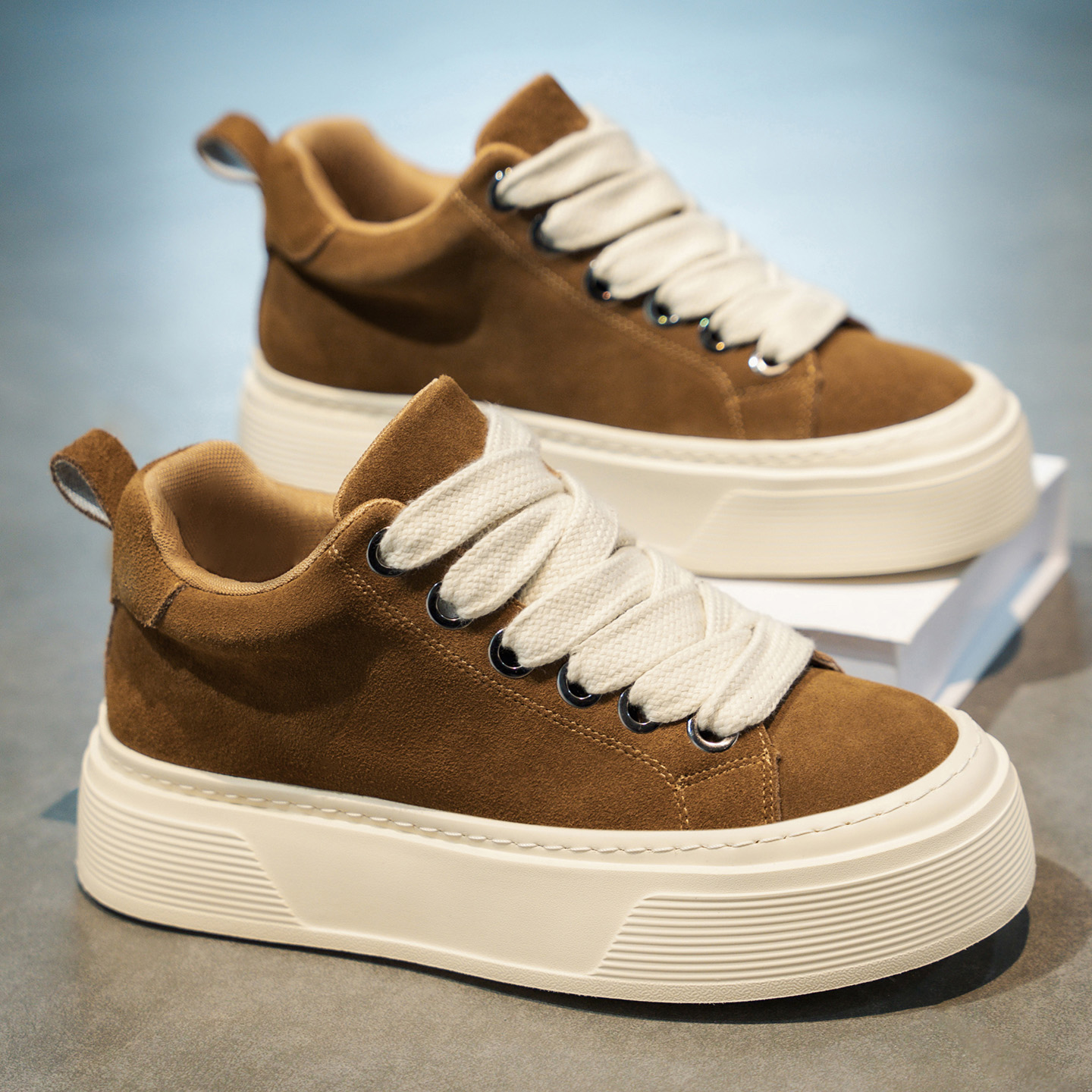 翻毛皮男鞋冬季2025新款潮牌高级感运动休闲板鞋男士平底百搭潮鞋