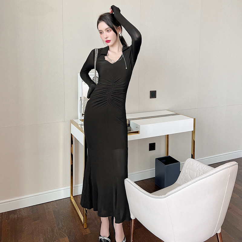 修身遮肚子显瘦长款v领连衣裙初秋黑色高弹长袖针织气质鱼尾裙子