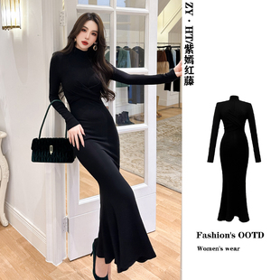 黑色针织打底连衣裙女秋冬2026新款长款鱼尾显瘦高领长袖收腰裙子