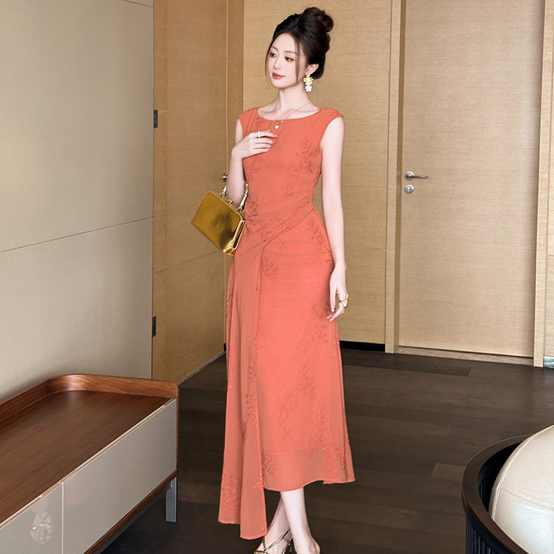 2026新款连衣裙子长裙法式修身无袖温柔小众女装露肩长款轻熟风夏