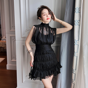 小个子无袖收腰a字蓬蓬连衣裙2026夏季新款梨形身材轻薄雪纺裙子