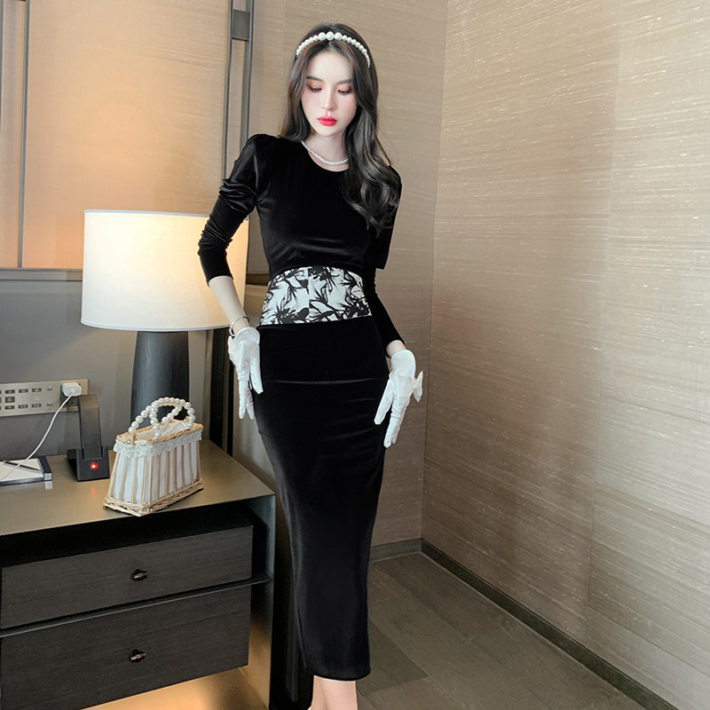 丝绒赫本风礼服2026新款气质黑色长款年会修身连衣裙设计感小众女