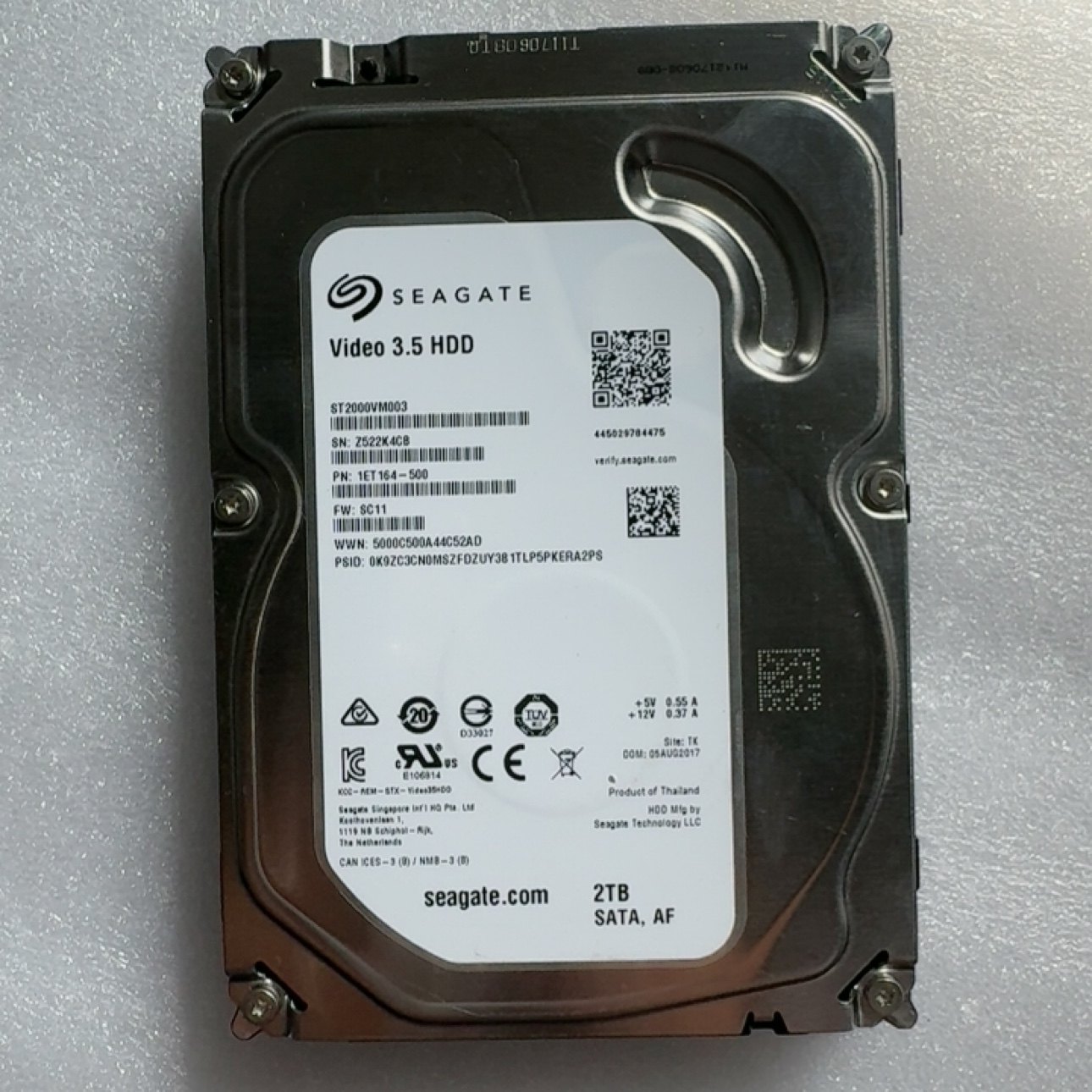 希捷2T3.5寸机械硬盘 SATA接口 拆机成色还可以，有点使用