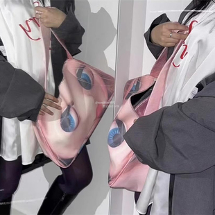 韩代潮牌newjeans同款千禧大眼娃娃立体印花大容量单肩包ins女
