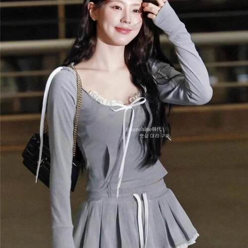 jennie赵美延同款低腰短裙套装