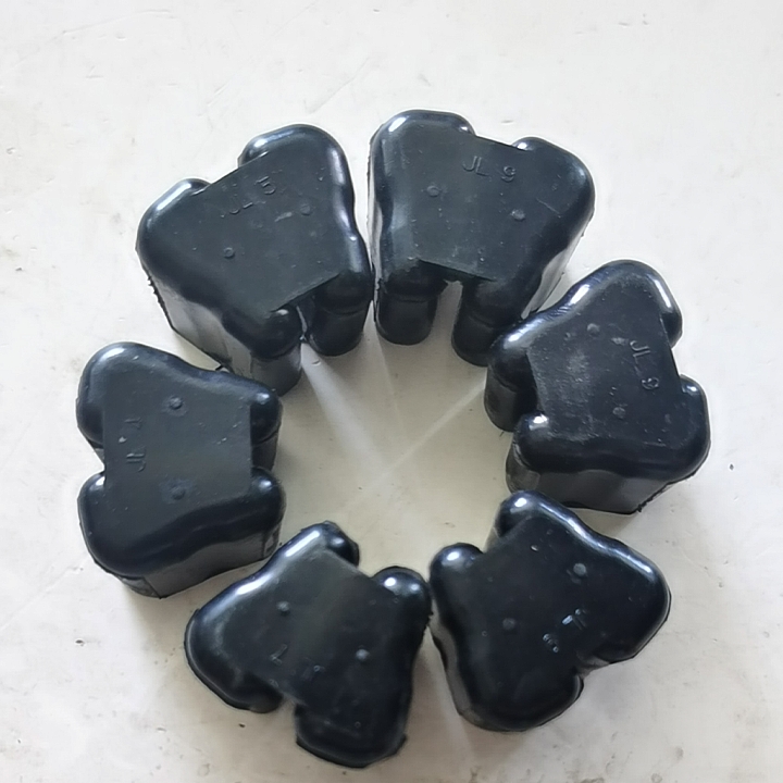 春风500 675SR缓冲块450SR 700CLX 800MT NK后轮缓冲胶轮毂链轮座