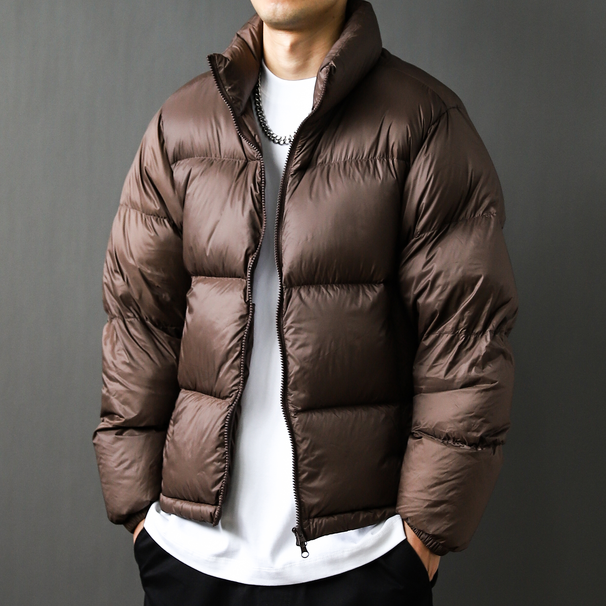 90白鸭绒亮面羽绒服大码宽松