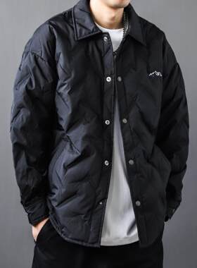 90白鸭绒刺绣翻领菱格纹羽绒服