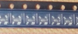 全新BF998 BF998A BF998R 丝印M 双栅MOS管 N通道 贴片SOT-143