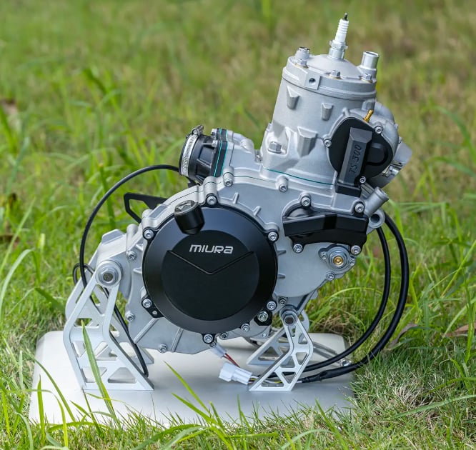 三浦二冲300水冷发动机 三浦两冲300发动机LAWCR广西爆表哥