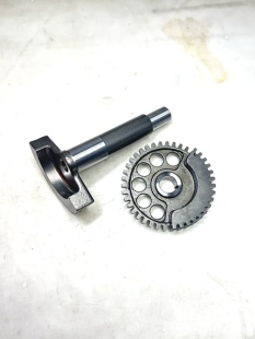 KTM300exc平衡轴卒玛A9两冲300恒舰z300三浦二冲300发动机平衡轴