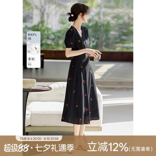 XWI欣未玫瑰花刺绣纯棉碎花连衣裙女夏季法式收腰显瘦茶歇小黑裙