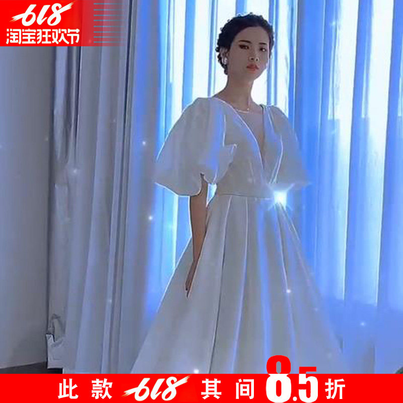高级新娘缎面婚纱小拖尾法式连衣裙轻婚纱迎宾纱出门纱简约小个子