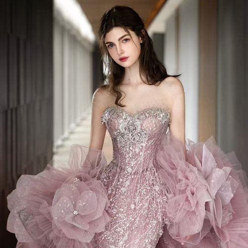 2025新款婚纱新娘主纱高端主持女