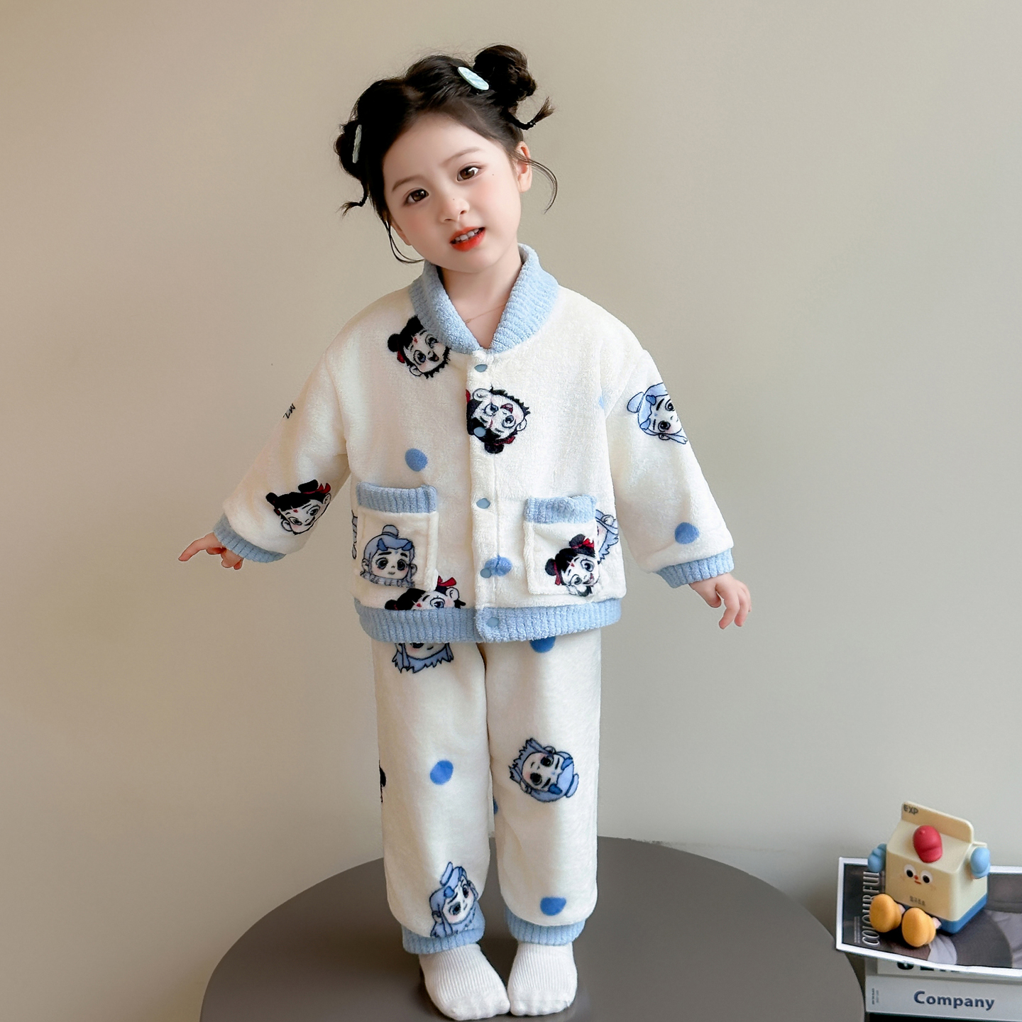 女童珊瑚绒睡衣加厚夹棉保暖冬季摇粒绒布女宝宝秋冬款儿童家居服