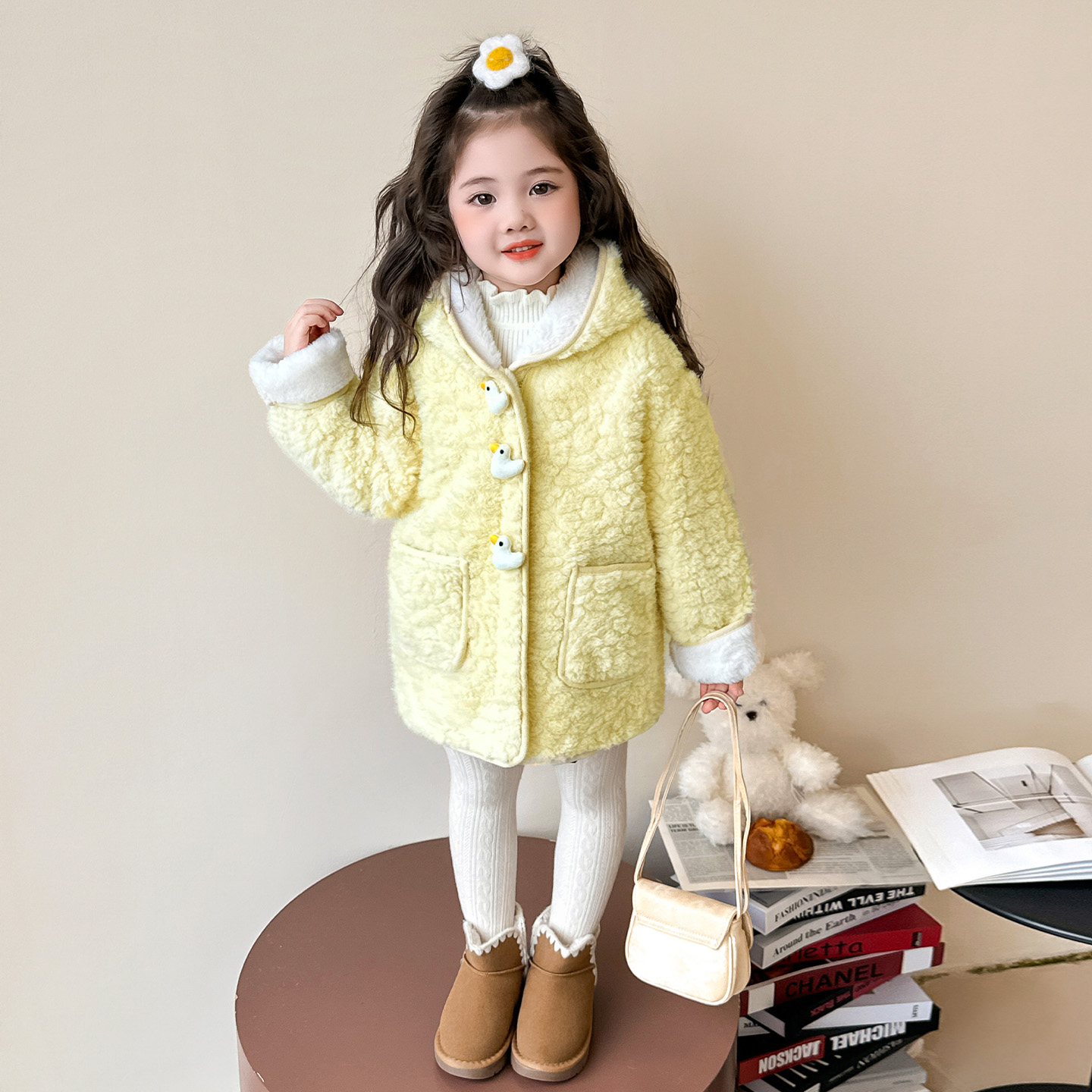 女童加绒外套秋冬季2025新款儿童羊羔绒中长款毛毛衣加厚宝宝冬装
