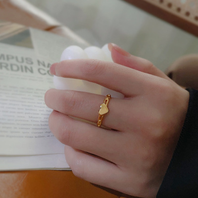 福家同款爱心戒指女小众设计高级感手饰素圈时尚爱心指环法式尾戒