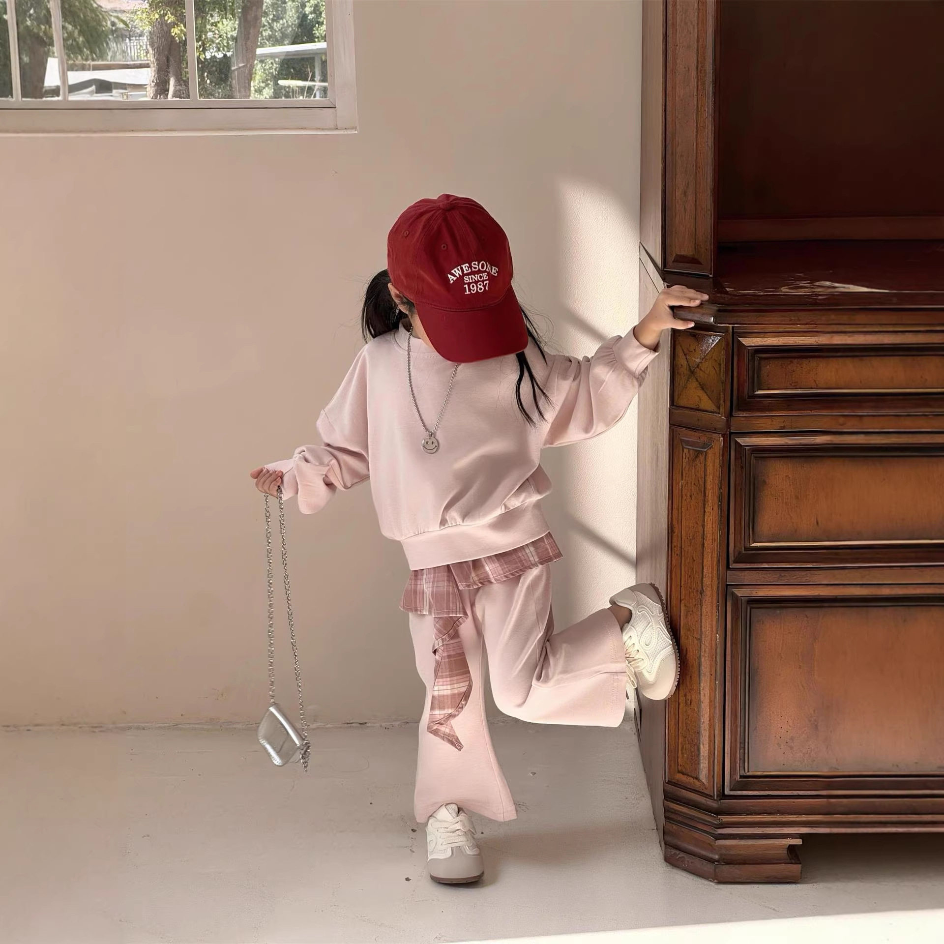 春款女童格子假两件卫衣喇叭裤套图片