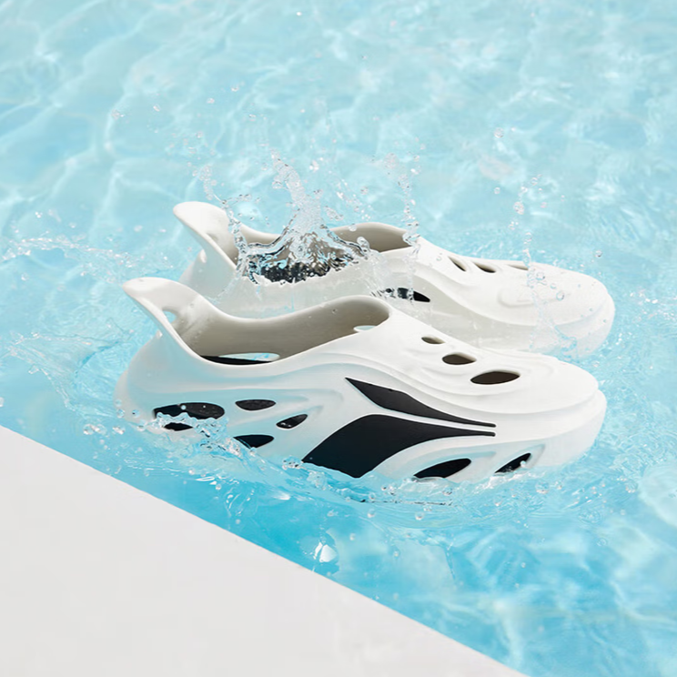 361°运动拖鞋男女同款夏季游鲸洞洞鞋户外穿沙滩凉拖672421124